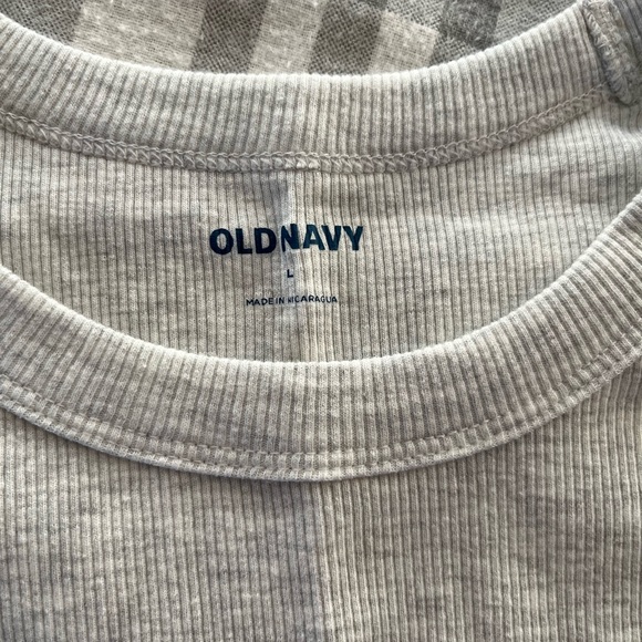 Off white old navy ribbed T-shirt, new without tags - Picture 2 of 3